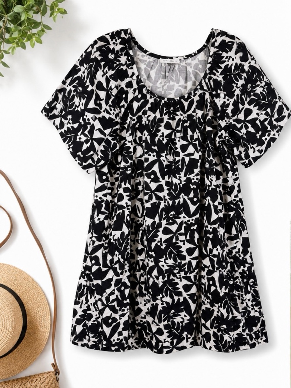 Free Assembly Floral Mini Dress Medium Black White Babydoll Puff Sleeve